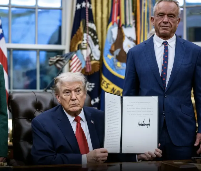 Donald Trump en el despacho oval