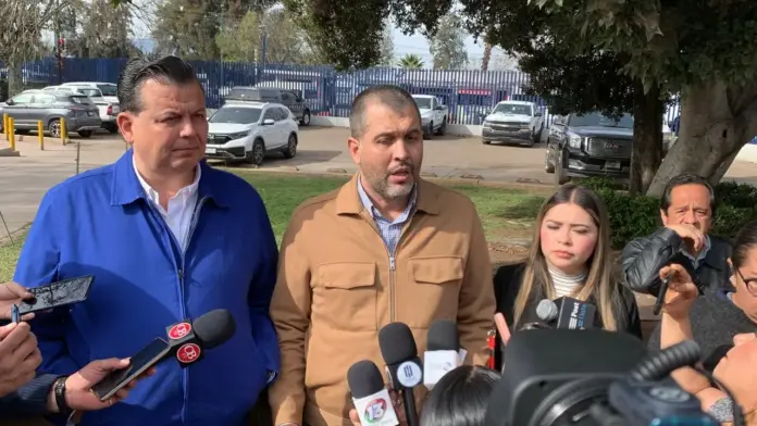 Rene Valencia acude a la FGE a poner denuncia ante ataque de sicarios