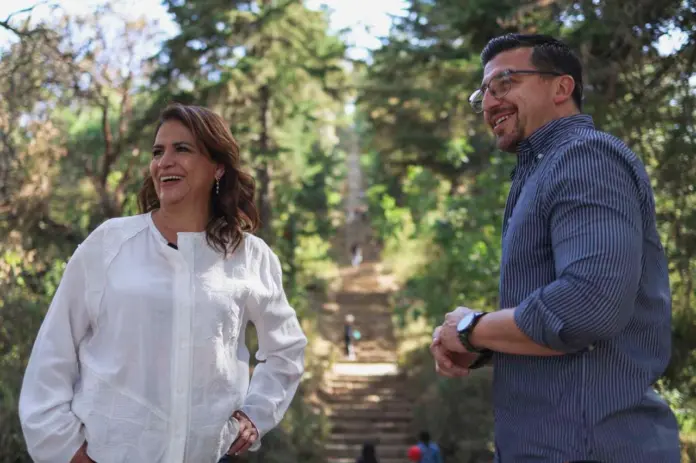 Fabiola Alanís en reunión con comunidades indígenas de Pátzcuaro reafirmando compromiso de la 4T